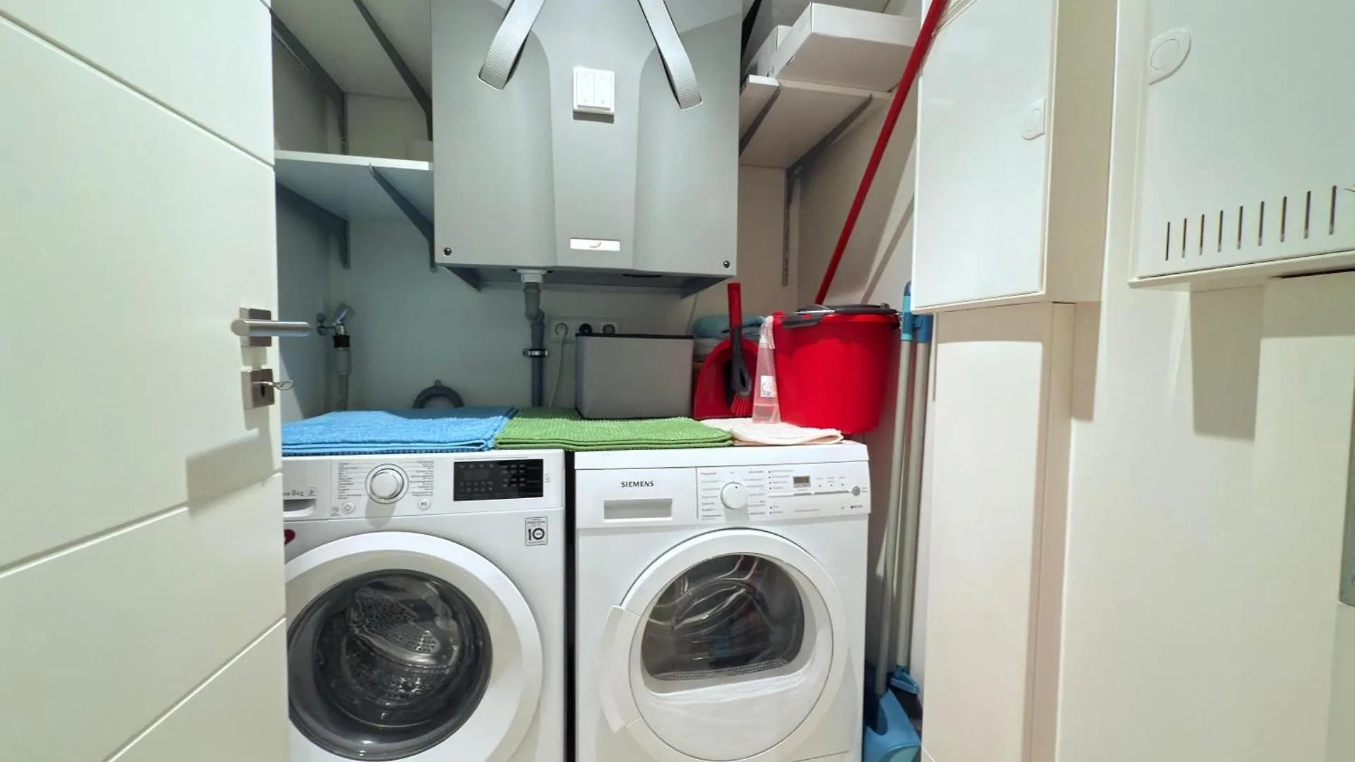 Daire Comfort 2 Bedroom With Balcony And Parking Mamer